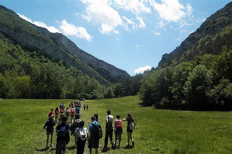 senderismo alava|Las 8 Rutas de Senderismo en Álava que tienes que。